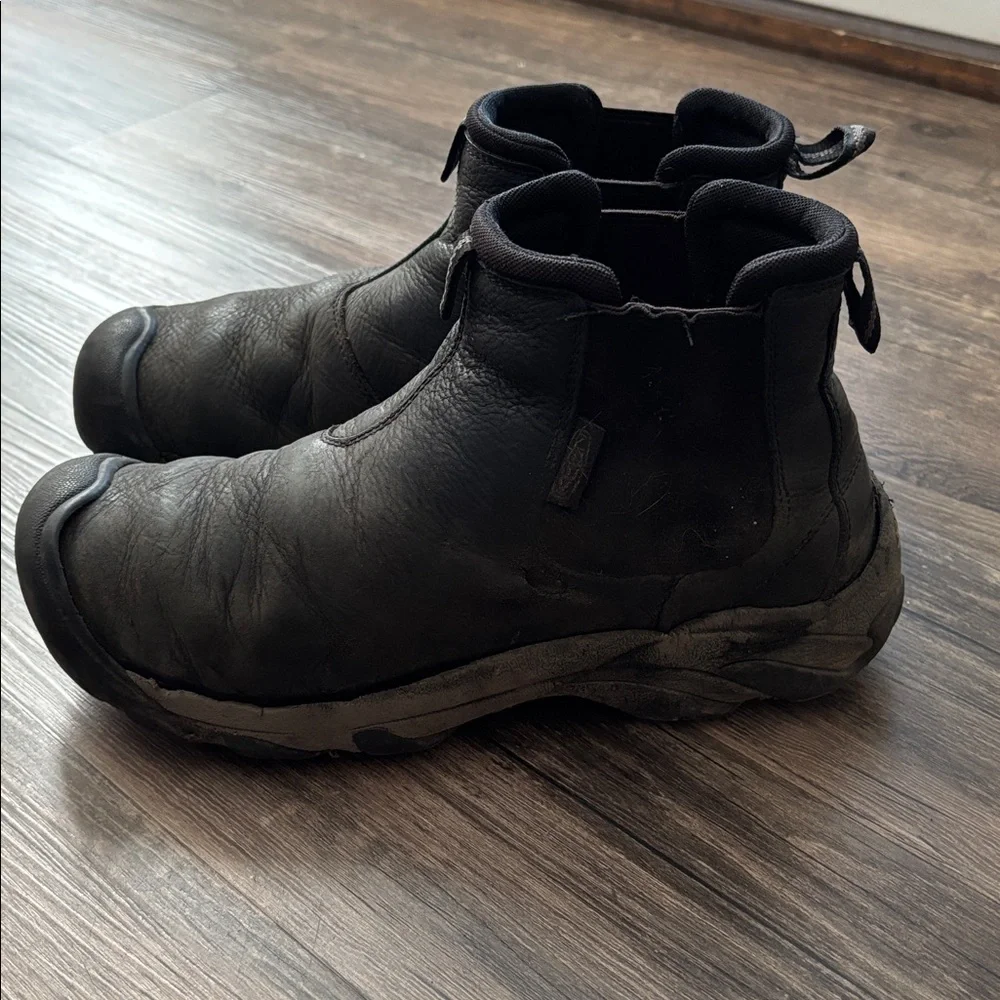 Keen Revel 4 Chelsea Polar Boots Men’s Size 11 Insulated Winter Snow Boots